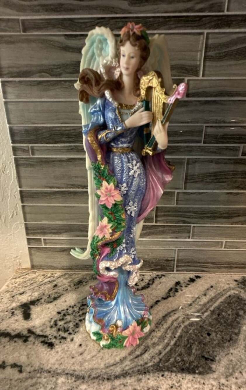 Lenox 1999 Limited Edition Arctic Angel Four Seasons Collection Pencil Figurine
